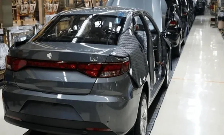 ایران خودرو، دولت را تهدید کرد