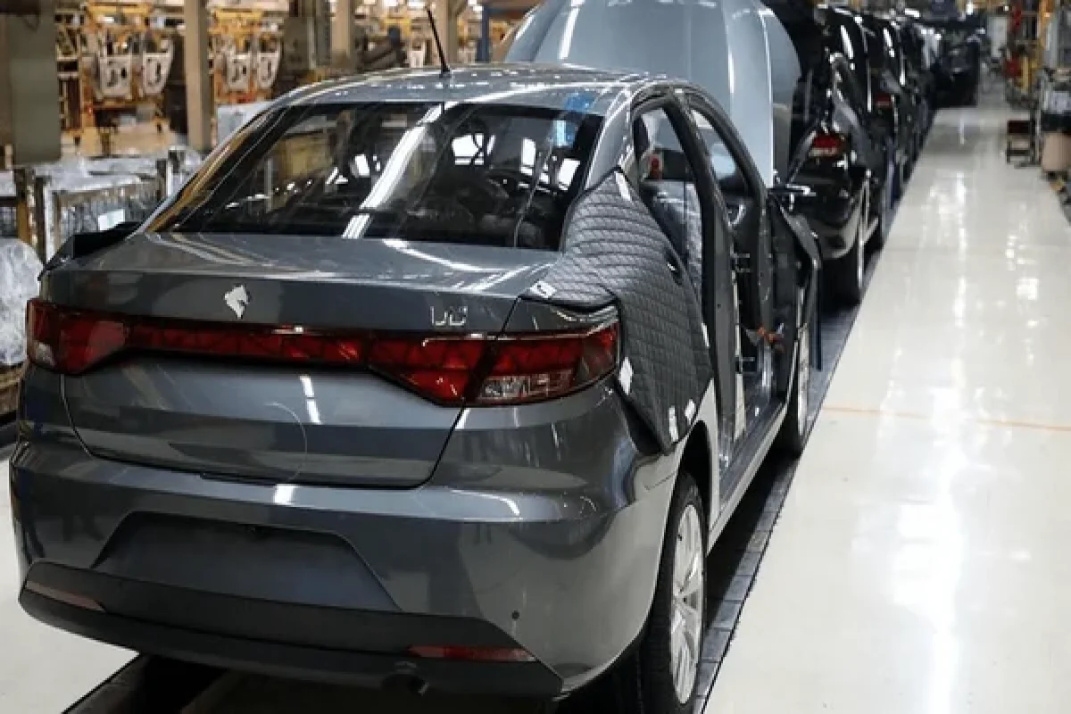 ایران خودرو، دولت را تهدید کرد